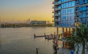Hilton Dubai Creek Hotel & Residences