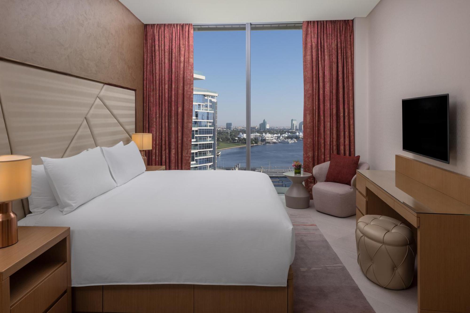 Hilton Dubai Creek Hotel & Residences Exterior foto