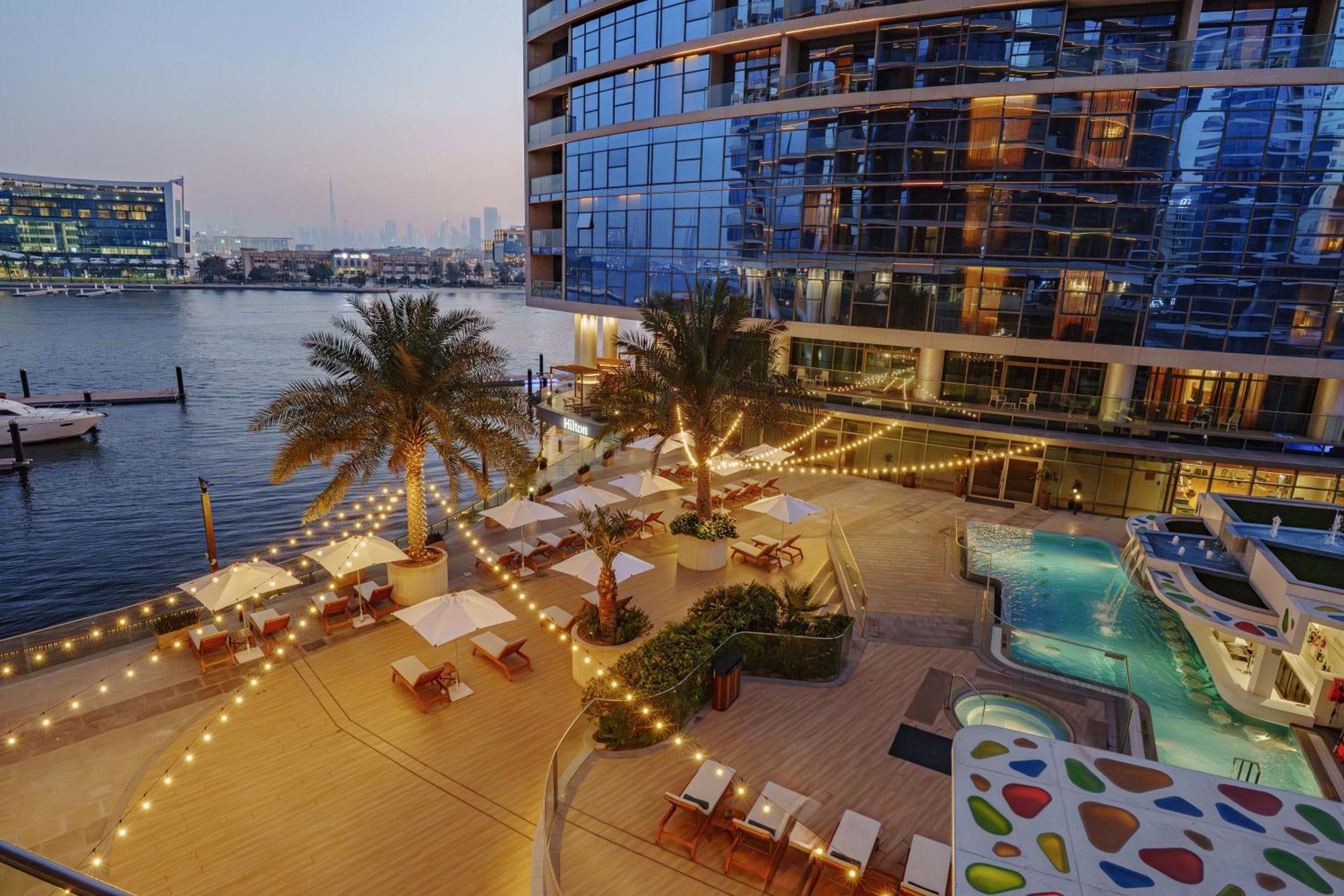 Hilton Dubai Creek Hotel & Residences Exterior foto
